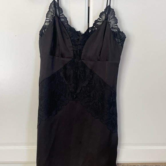 Guess Black Lace Chemise - Picture 1 of 5